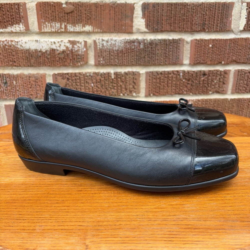 SAS Shoes Coco Black Bow Cap Toe Flats Loafers Patent Leather Sz 11 W